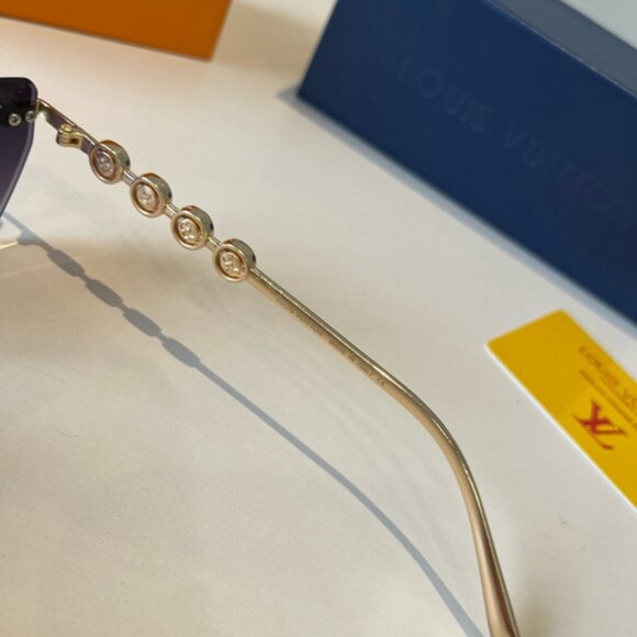 Louis Vuitton Gold Metal Frame Purple Sunglasses - Picture 8 of 8